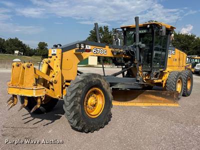 2011 John Deere 670G Motor Grader