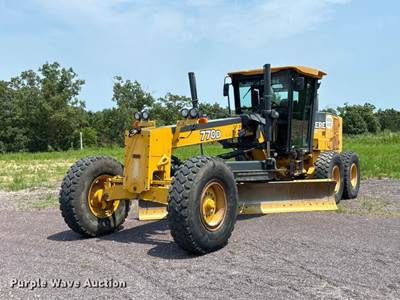 2006 John Deere 770D Motor Grader