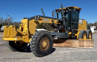 2010 John Deere 772G Motor Grader