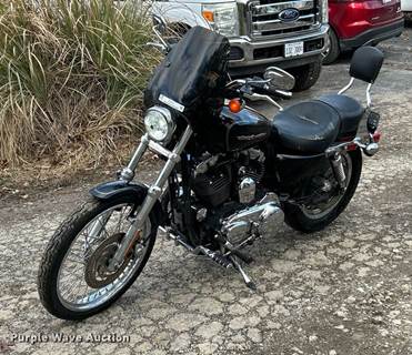 2006 Harley Davidson XL 1200 Motorcycle