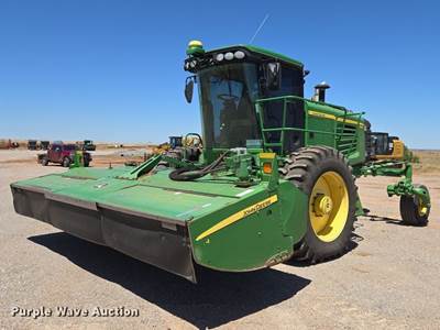 2012 John Deere R450 Swather / Windrower