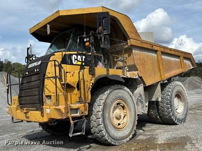 2010 Caterpillar 772 Haul Truck