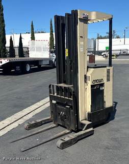 Crown 35RRTT Order Picker