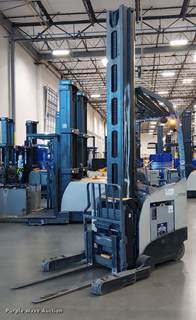 2017 Crown RM6025-45 Order Picker