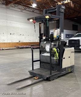 2018 Crown SP3520-30 Order Picker
