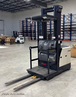 2016 Crown SP3520-30 Order Picker