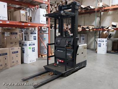 2016 Crown SP3520-30 Order Picker