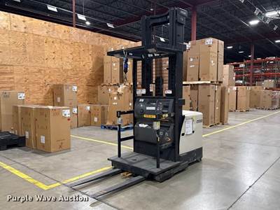 2017 Crown SP3520-30 Order Picker