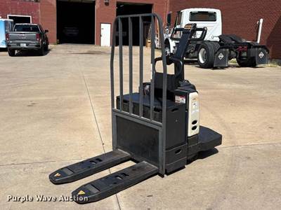 Crown PE4500-60 Pallet Jack