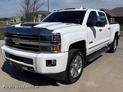 2018 Chevrolet 2500HD High Country Crew Cab Pickup Truck