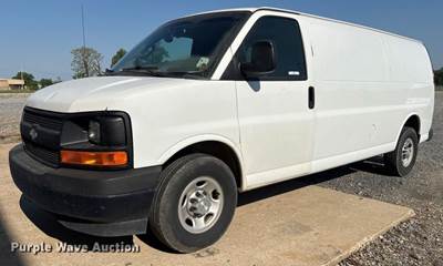 2017 Chevrolet Express 2500 Van