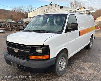2017 Chevrolet Express 2500 Van