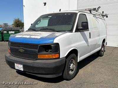 2017 Chevrolet Express 2500 Van