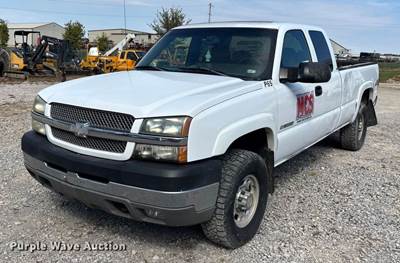 2004 Chevrolet Silverado 2500HD Ext. Cab Pickup Truck