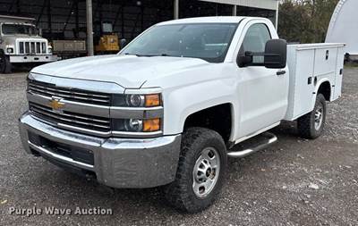 2015 Chevrolet Silverado 2500HD Utility Bed Pickup Truck