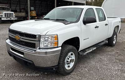 2014 Chevrolet Silverado 2500HD Crew Cab Pickup Truck