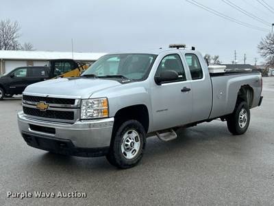 2013 Chevrolet Silverado 2500HD Ext. Cab Pickup Truck