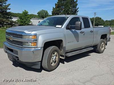 2015 Chevrolet Silverado 2500HD Ext. Cab Pickup Truck