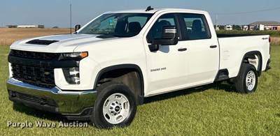2022 Chevrolet Silverado 3500HD Crew Cab Pickup Truck