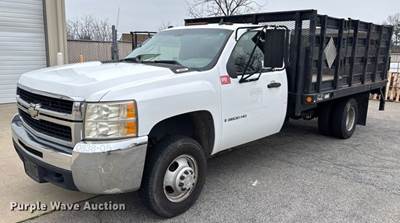2007 Chevrolet Silverado 3500HD Flatbed Pickup Truck
