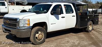 2013 Chevrolet Silverado 3500HD Crew Cab Flatbed Pickup Truck