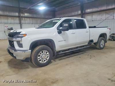 2022 Chevrolet Silverado 3500HD Crew Cab Pickup Truck