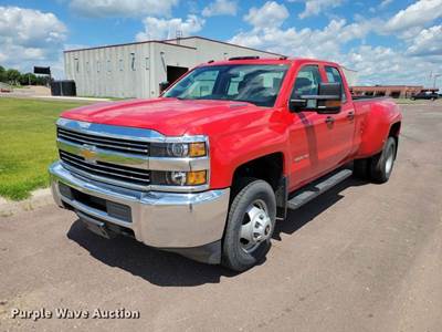 2015 Chevrolet Silverado 3500HD Crew Cab Pickup Truck
