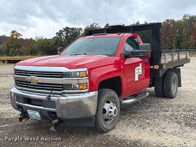 2015 Chevrolet Silverado 3500HD Dump Flatbed Pickup Truck