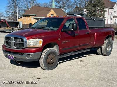 2006 Dodge Ram 3500 Ext. Cab Utility Bed Pickup Truck