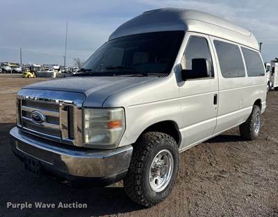2008 Ford E350 Handicap Accessible Van