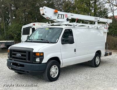 2010 Ford E350 Super Duty Van With Bucket Lift