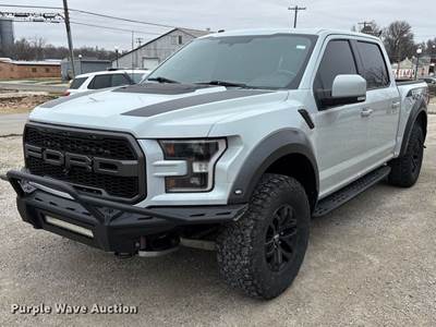2017 Ford F150 Raptor Crew Cab Pickup Truck