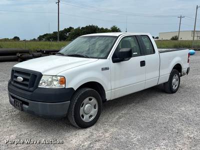 2007 Ford F150 XL Ext. Cab Pickup Truck