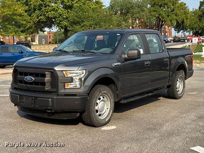 2016 Ford F150 XLT Crew Cab Pickup Truck