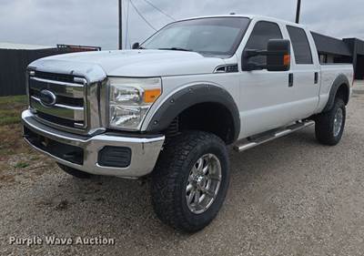 2016 Ford F250 Super Duty Crew Cab Pickup Truck