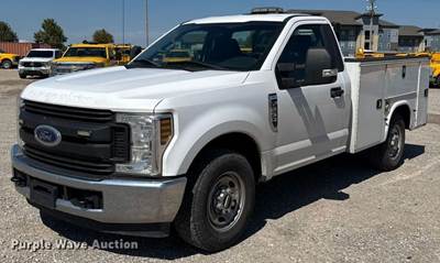 2019 Ford F250 Super Duty Utility Bed Pickup Truck