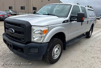 2016 Ford F250 Super Duty Crew Cab Pickup Truck