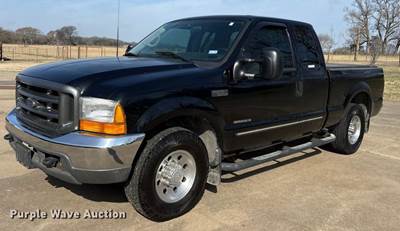 2000 Ford F250 Super Duty Ext. Cab Pickup Truck