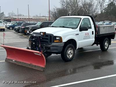 2006 Ford F250 Super Duty Flatbed Pickup Truck