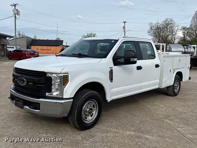 2019 Ford F250 Super Duty Crew Cab Utility Bed Pickup Truck