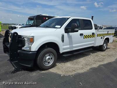 2020 Ford F250 Super Duty Crew Cab Utility Bed Pickup Truck