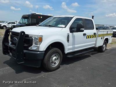 2020 Ford F250 Super Duty Crew Cab Utility Bed Pickup Truck