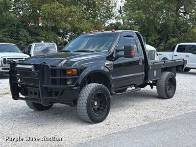 2008 Ford F250 Super Duty Flatbed Pickup Truck