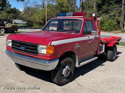 1988 Ford F250 Flatbed Pickup Truck