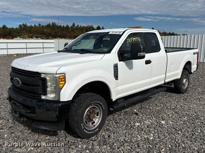 2017 Ford F250 Super Duty Ext. Cab Pickup Truck