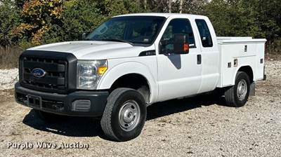 2012 Ford F250 Super Duty XL Supercab Utility Bed Pickup Truck