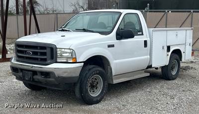 2003 Ford F250 XL Super Duty Utility Bed Pickup Truck