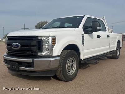 2019 Ford F250 Super Duty XL Crew Cab Pickup Truck