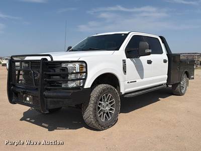2018 Ford F250 Super Duty XL Crew Cab Flatbed Pickup Truck