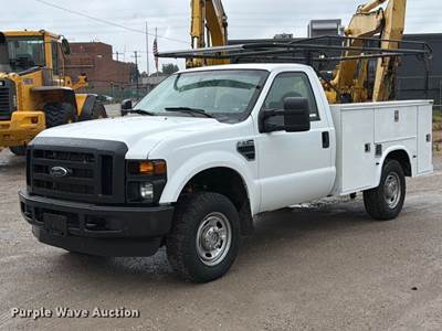 2010 Ford F250 Super Duty XL Utility Bed Pickup Truck